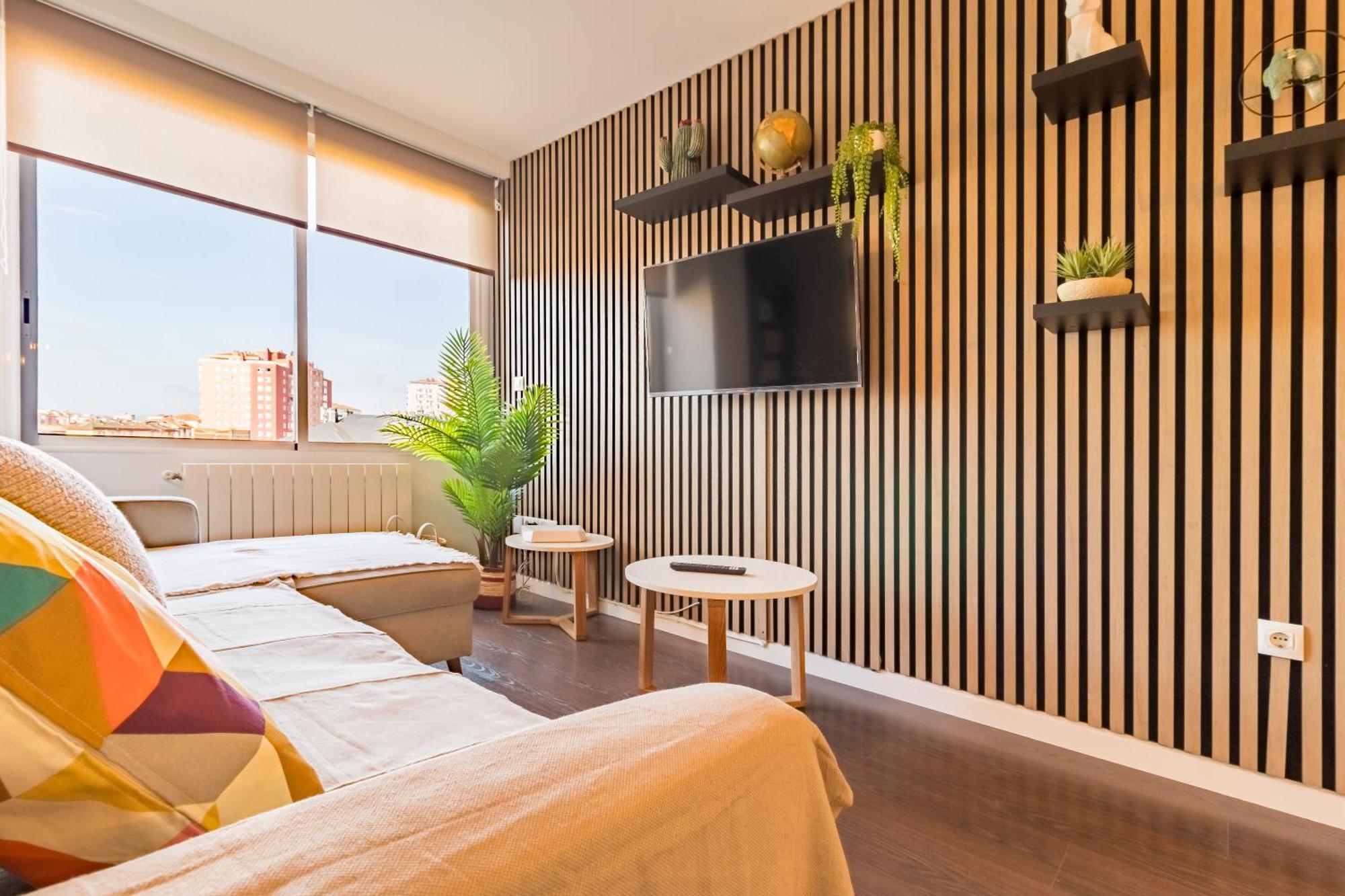 Calma, Luz Y Diseno En El Centro De Apartamento Santander