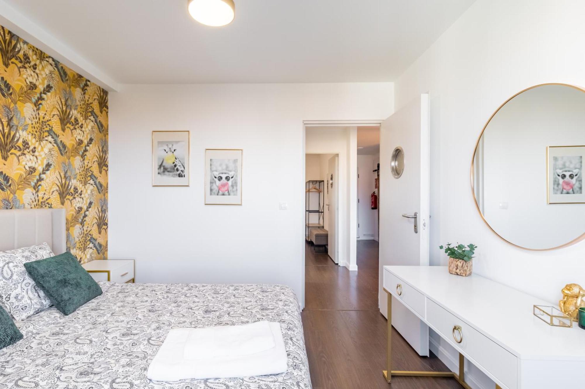 Calma, Luz Y Diseno En El Centro De Apartamento *